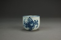 Lot 38 - A Caughley porcelain finger bowl, circa 1775,...