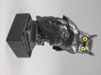 Lot 170 - A bronze of an owl, early 20th century,...