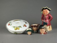 Lot 171 - A selection of Royal Worcester Evesham pattern...